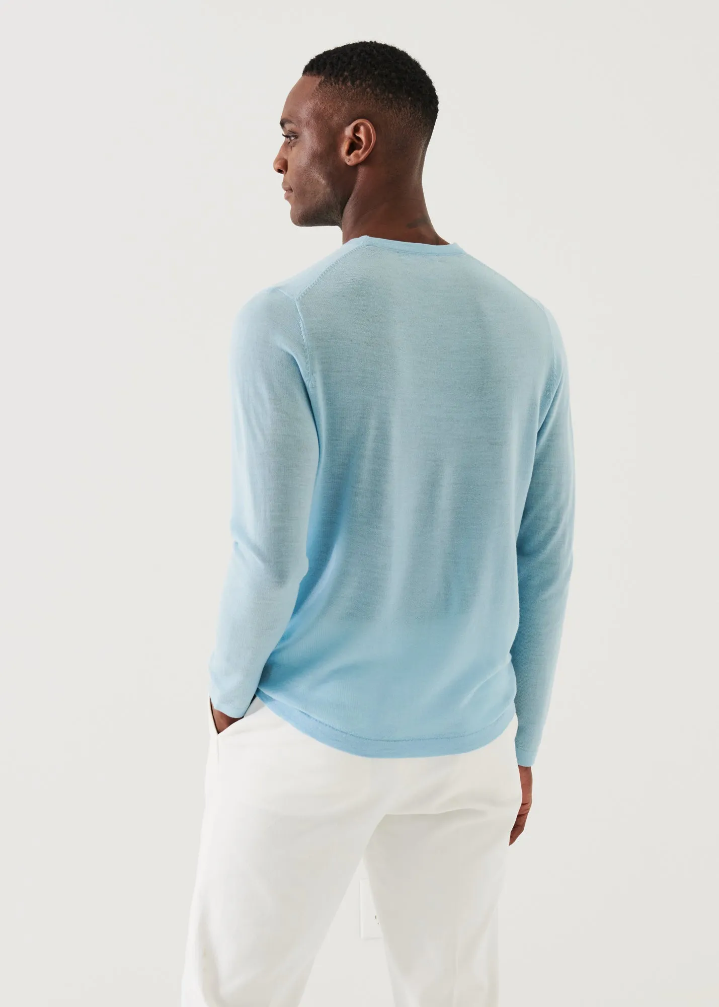 EXTRA-FINE MERINO SWEATER