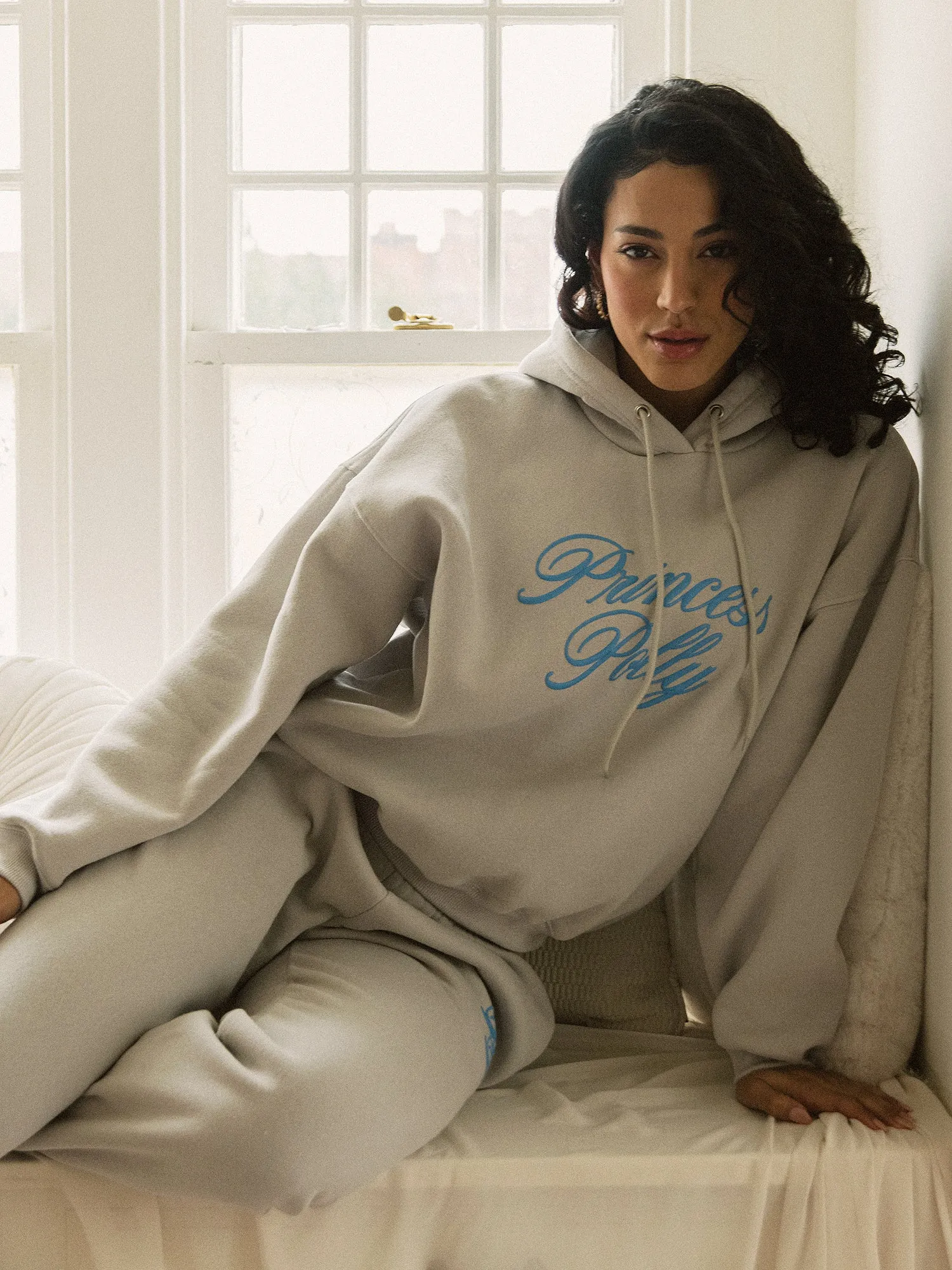 PRINCESS POLLY CURSIVE PULLOVER HOODIE