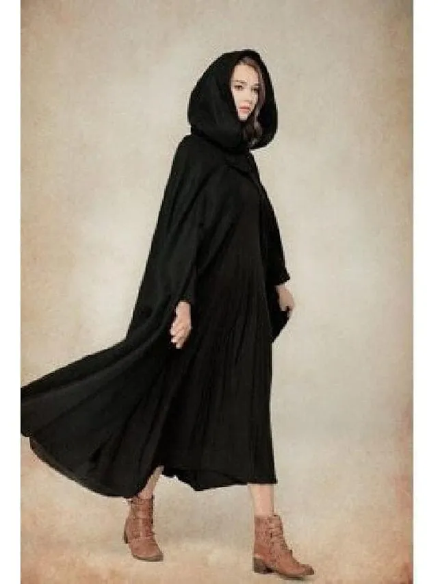 Sleeveless Vintage Style Coat Cloak for Women - Ideal for Winter Events and Parties