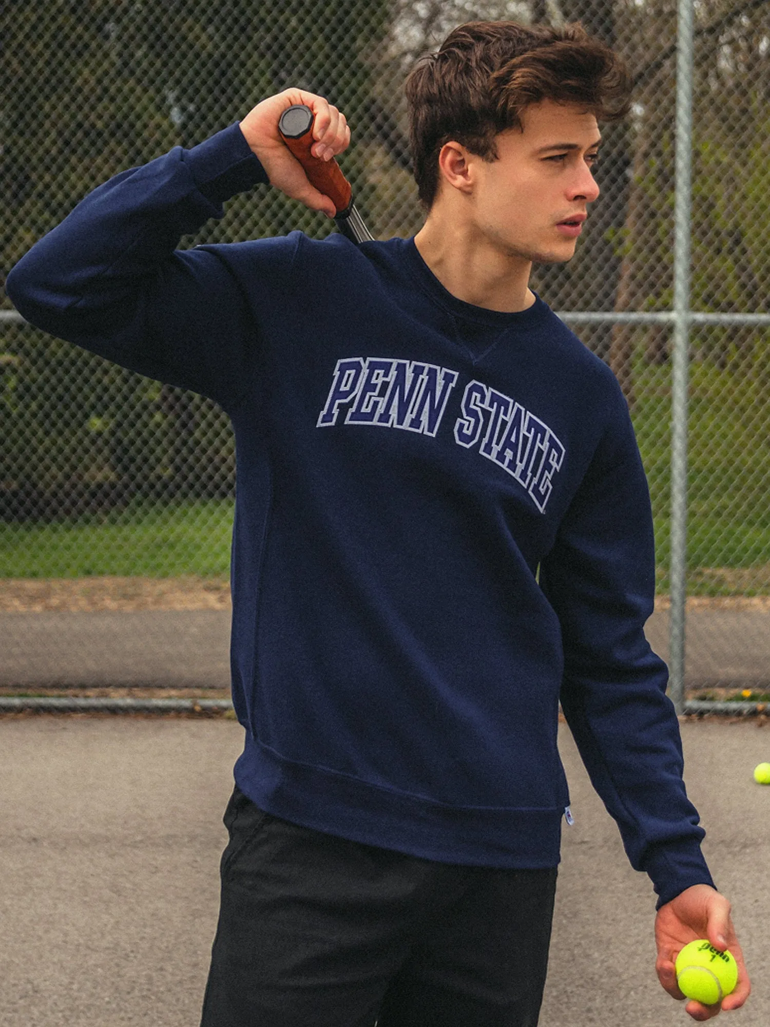 RUSSELL PENN STATEATE CREWNECK