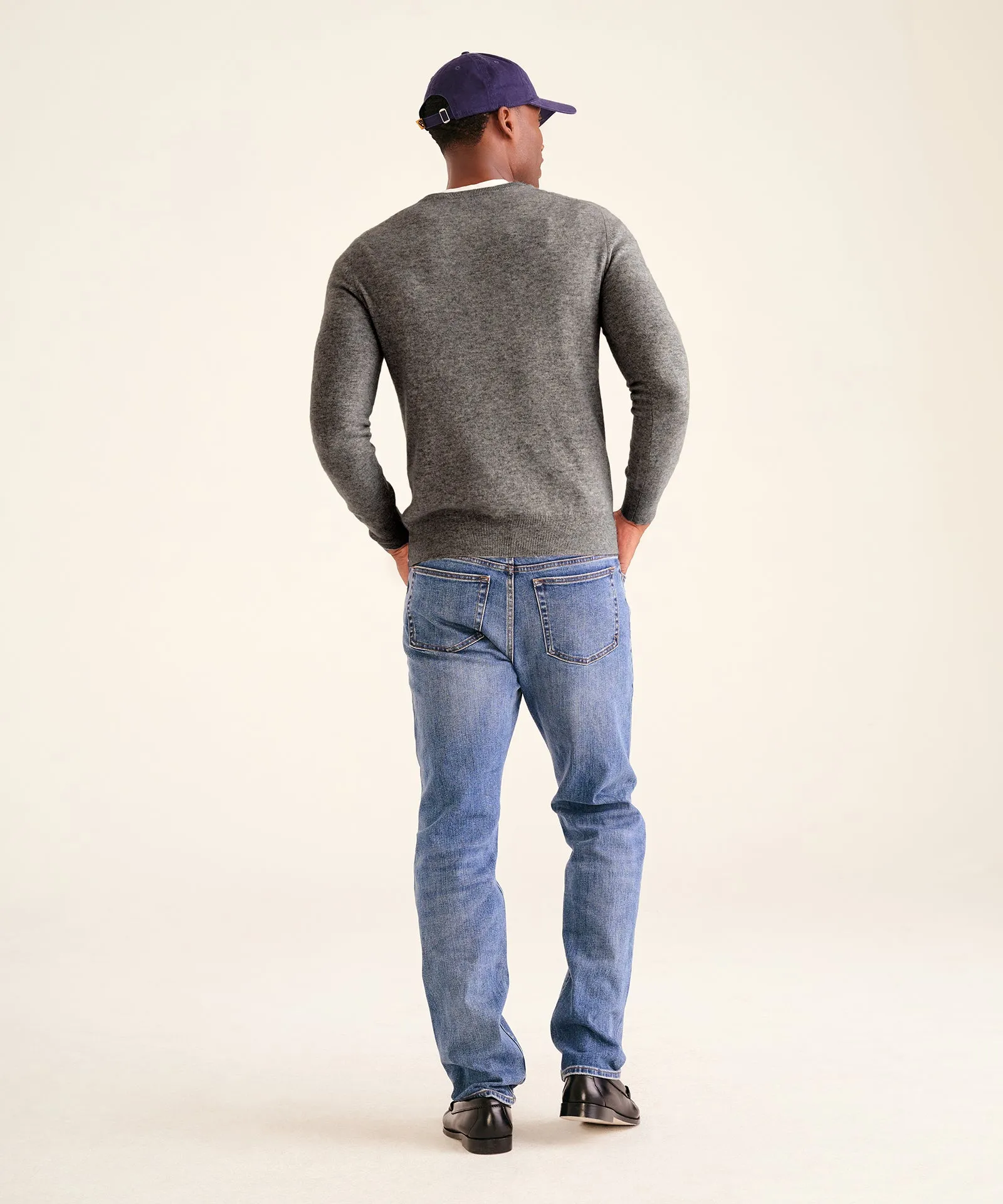 The Original Cashmere V-Neck Sweater Men's