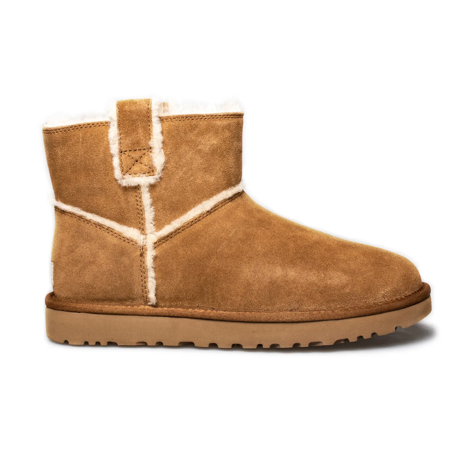 Sure! Heres an optimized title for the product:

Womans UGG Classic Mini Spill Seam Boots in Chestnut - Cozy & Stylish Footwear