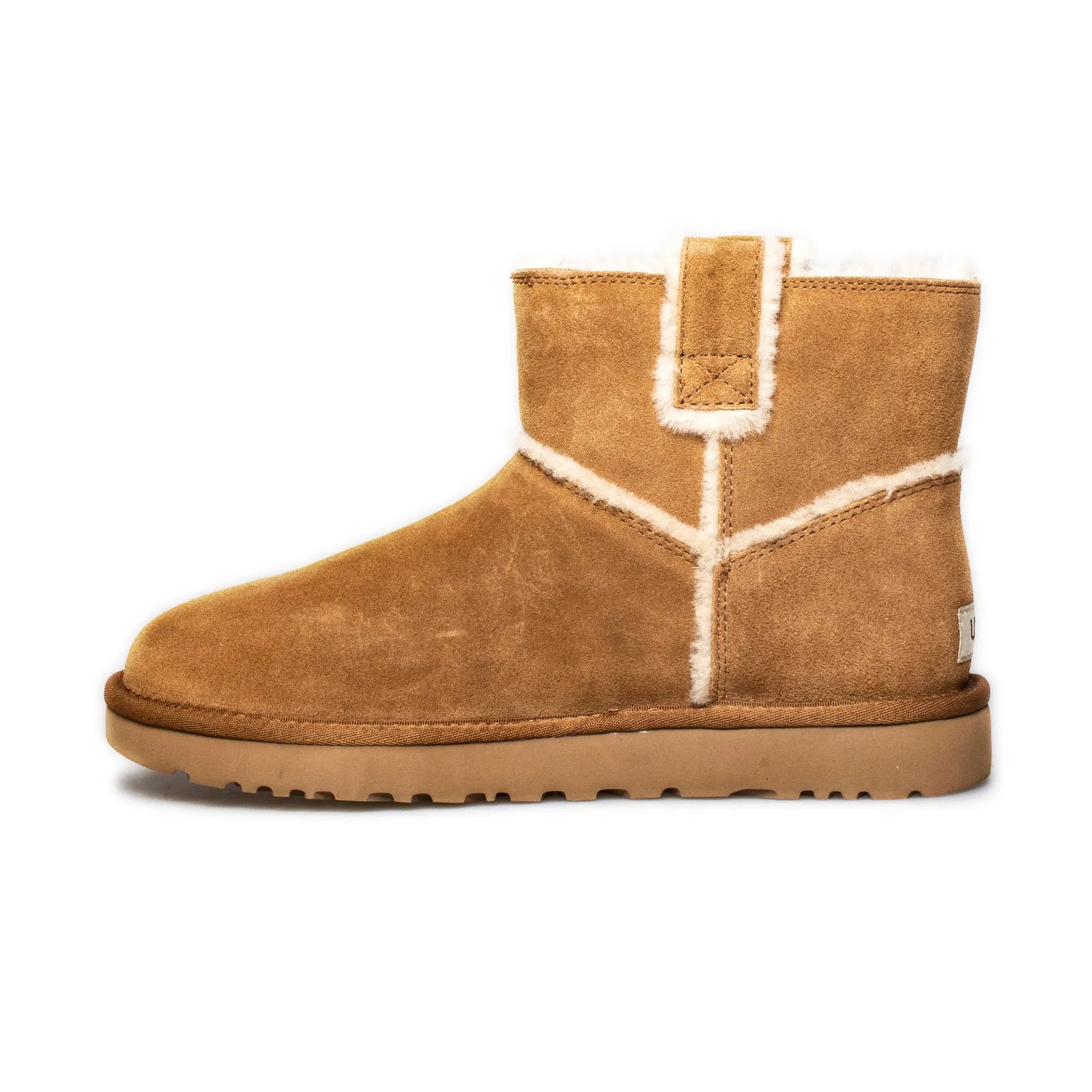 Sure! Heres an optimized title for the product:

Womans UGG Classic Mini Spill Seam Boots in Chestnut - Cozy & Stylish Footwear