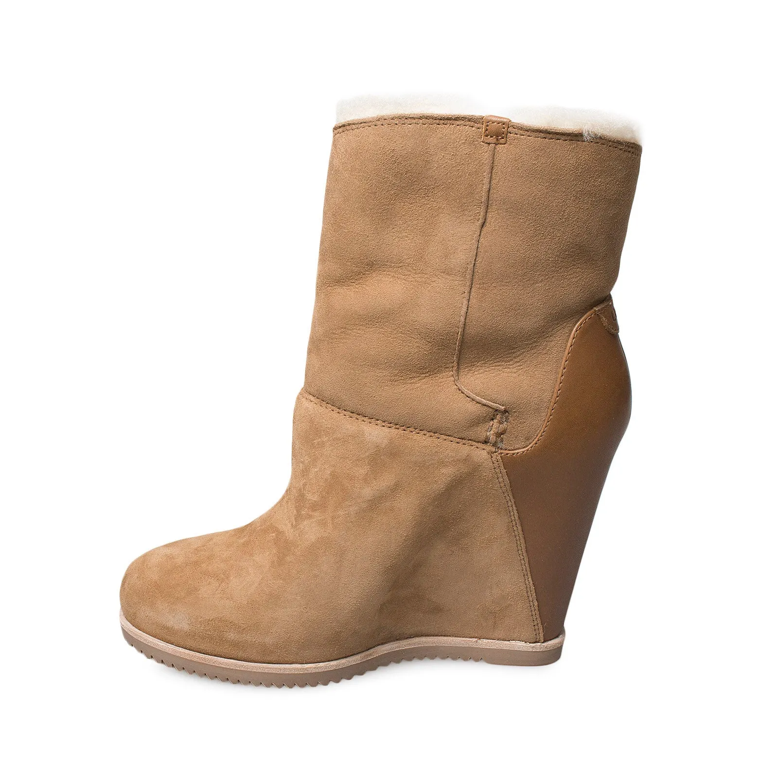 UGG Classic Mondri Cuff Chestnut Boots - Women's